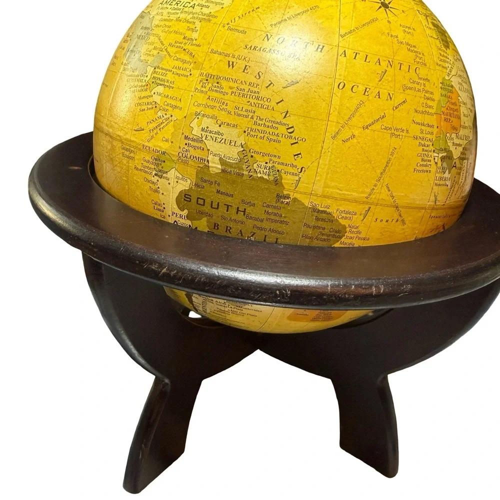 Globe 12 